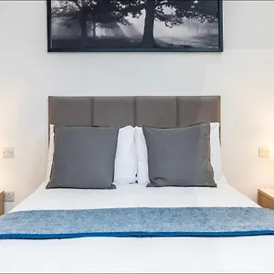 Hotel Simple United Kingdom